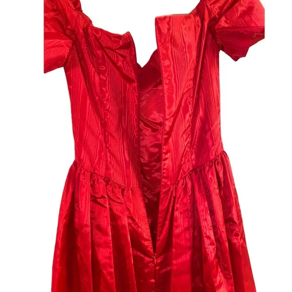 Vintage 80’s Red dress off shoulder (no tag, m/l) - Picture 6 of 7